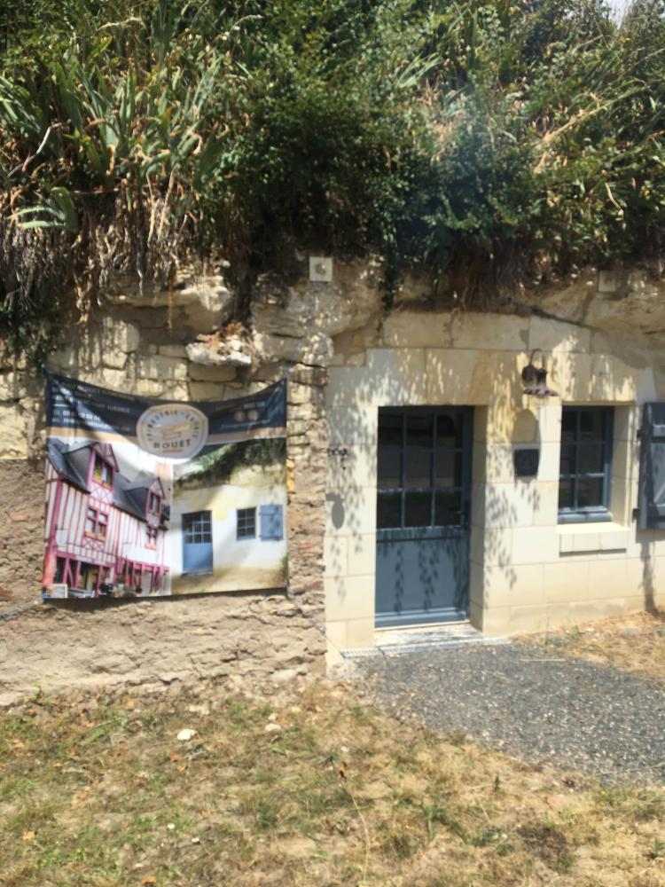 maison rouet - affinage troglodyte - façade